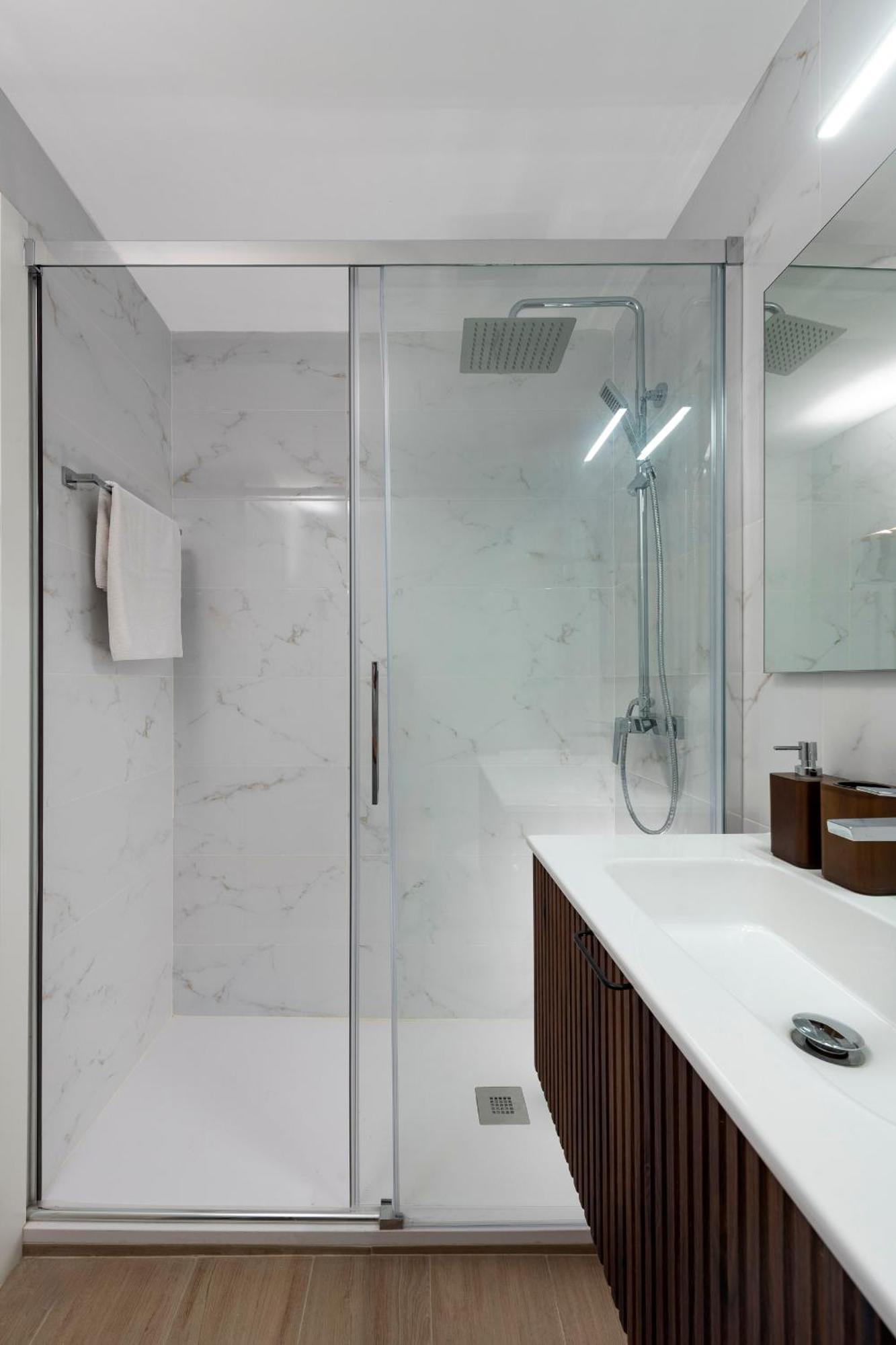 Alohamundi Plaza Nueva Apartment Seville Luaran gambar